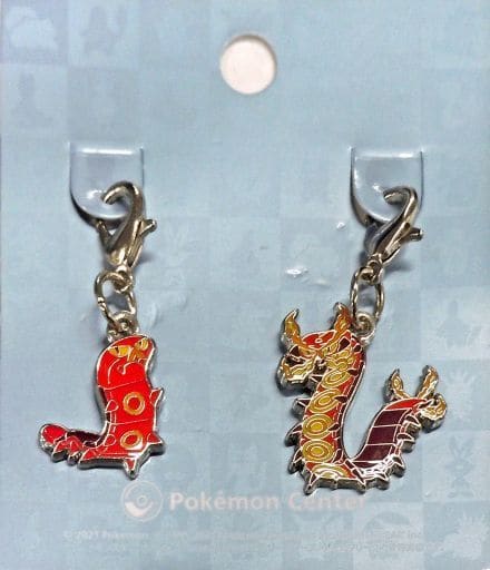 Sizzlipede Centiskorch Pokemon National Pokedex Metal Charm Pokemon Center Limited Set of 2 Charm [USED]