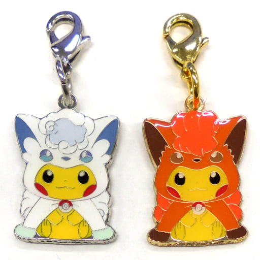 Alolan Vulpix Pikachu Wearing Vulpix Poncho Pokemon Metal Charm Set Pokemon Center Limited Charm [USED]
