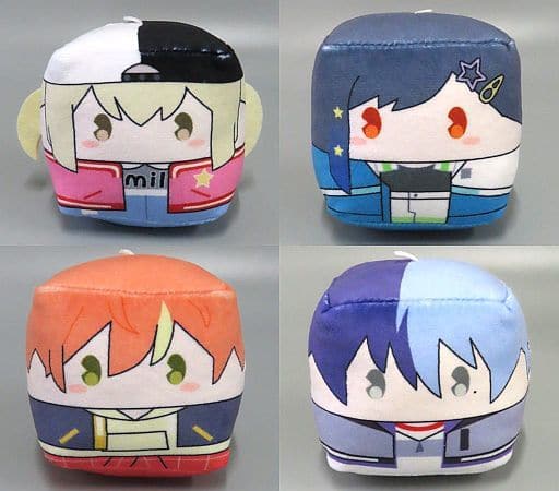 Kohane Azusawa, etc. Hatsune Miku: Colorful Stage! More Plus Square Mascot Vivid Bad Squad All 4 Types Set Key Chain [USED]