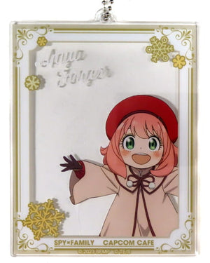 Anya Forger Hat Red Spy x Family Code: White Trading Photo Frame Key Chain Capcom Cafe Limited Key Chain [USED]