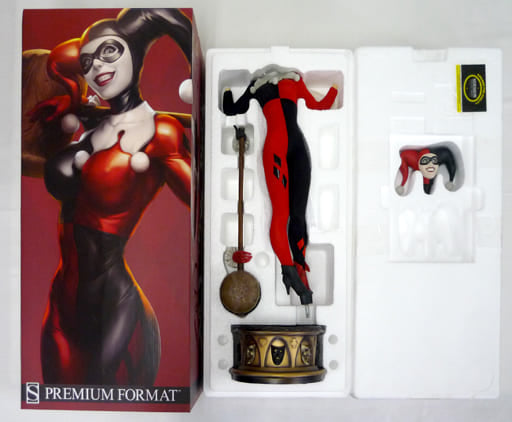 Harley Quinn Batman Premium Format Figure [USED]