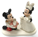 Mickey Minnie Minnie's Prince Charming Disney Disney Showcase Collection Porcelain Figure [USED]