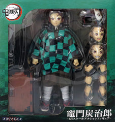 Demon Slayer: Kimetsu no Yaiba Tanjiro Kamado 1/6 Action Figure Figure [USED]