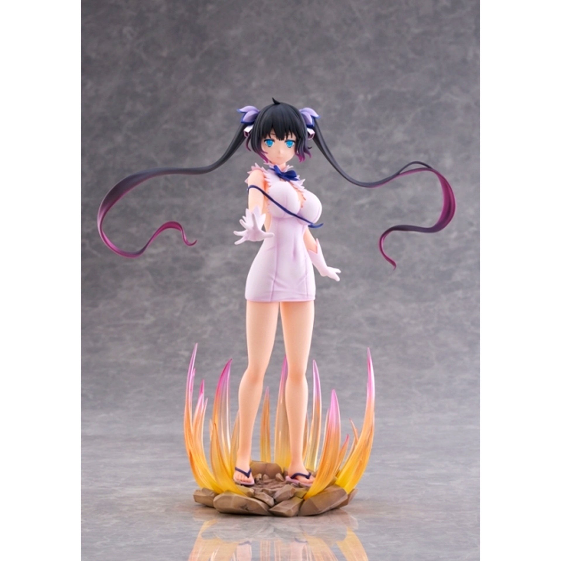 Is It Wrong to Try to Pick Up Girls in a Dungeon? V Hestia Divine Power Release Ver. 1/7 Complete Figure [NEW]