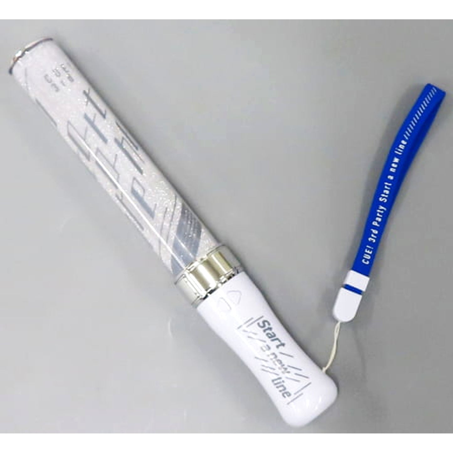 Cue! Logo Penlight 3rd Party Start A New Line Exclusive [USED]