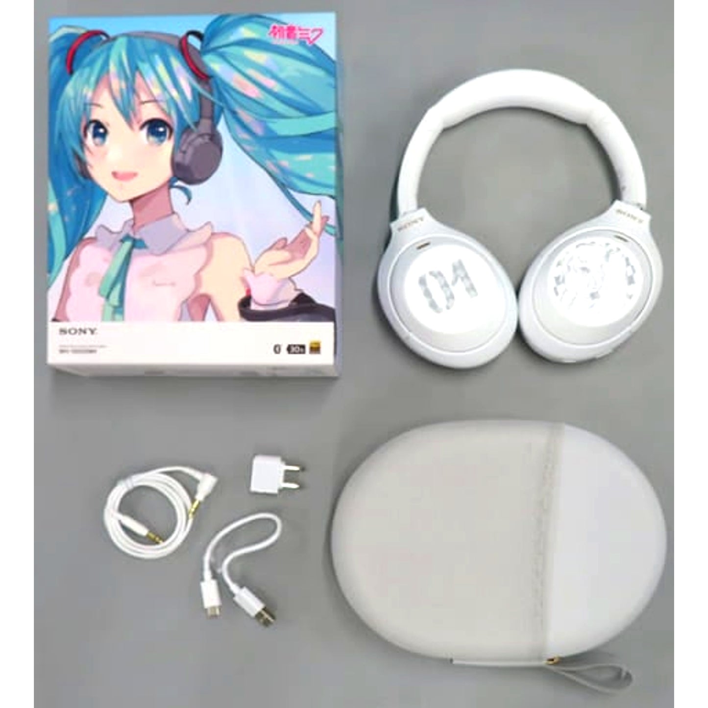 Hatsune Miku VOCALOID Collaboration Model Wireless Noise Cancelling Stereo Headset WH-1000XM4/MK Silent White Side Profile/Numbering [USED]