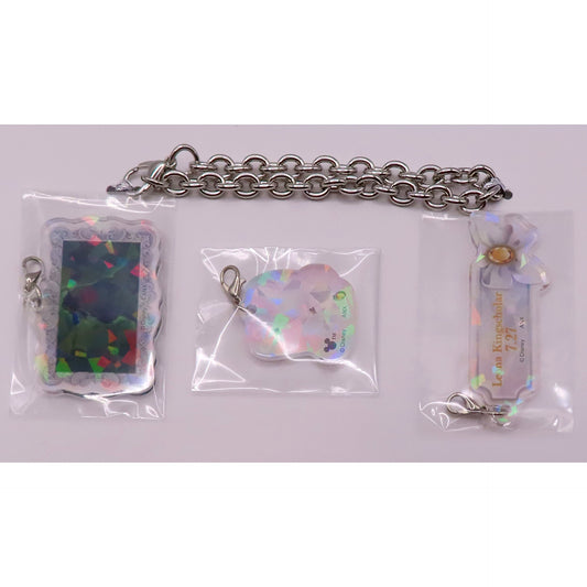 Leona Kingscholar Disney Twisted-Wonderland Hologram Acrylic Charm with Chain Birthday Goods [USED]