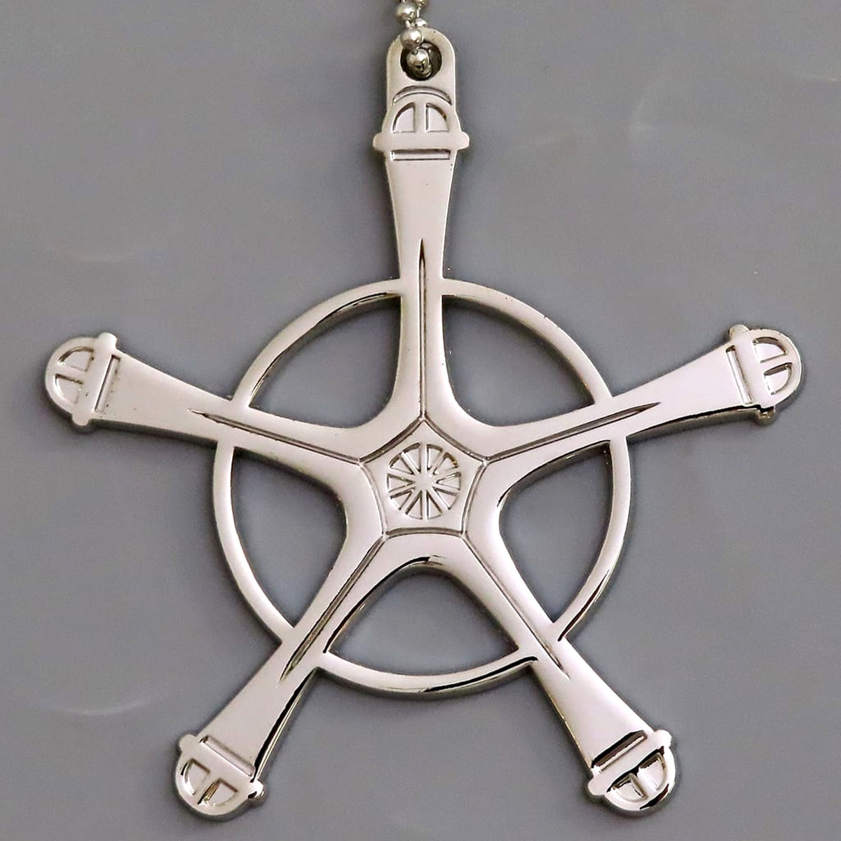 Bleach Quincy Cross Ichiban Kuji Stirring Souls Vol.1 Metal Charm Collection Prize E Charm [USED]