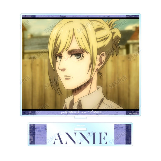 Annie Leonhart Attack on Titan Scene Shot BIG Acrylic Stand [USED]