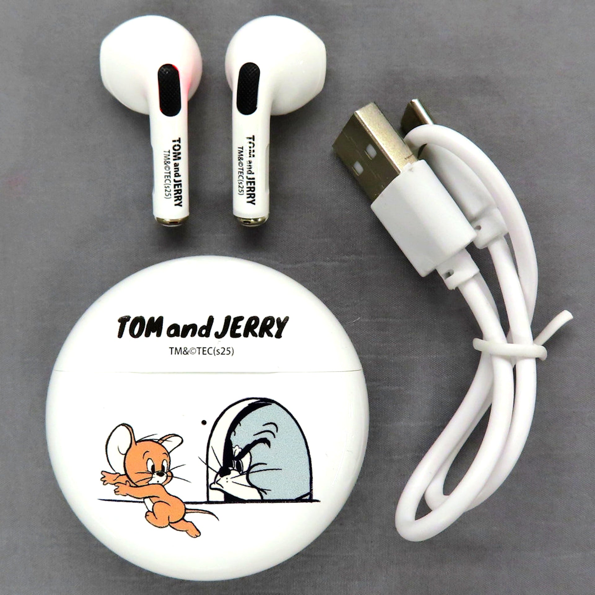 3. Tom & Jerry White Tom and Jerry 3 Kittens Wireless Earphones Tom & Jerry [USED]