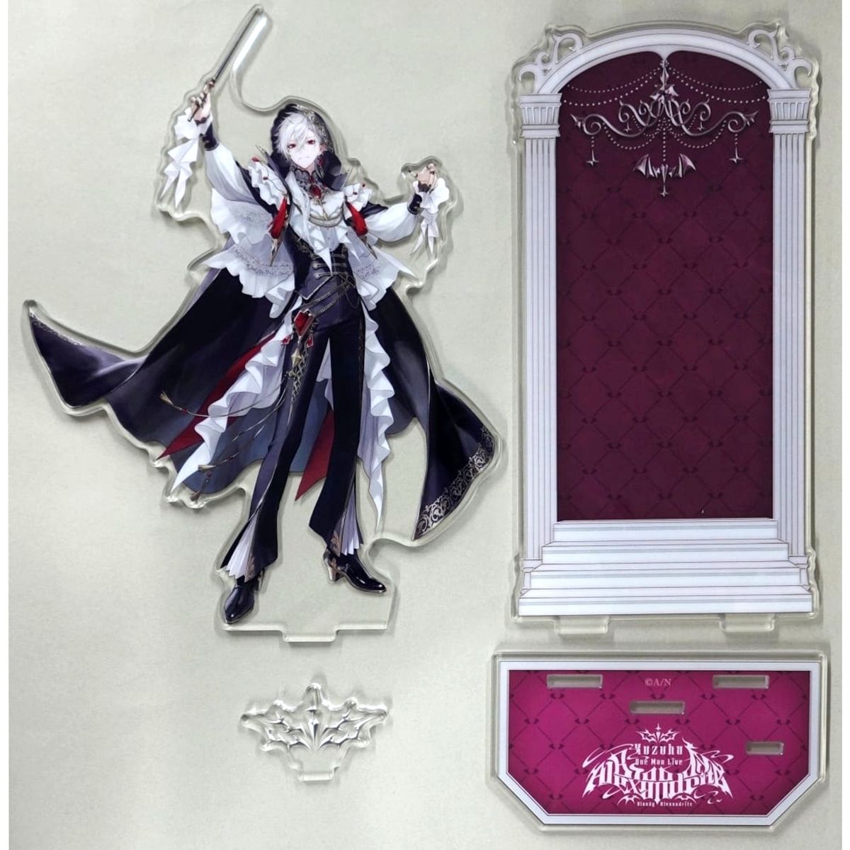 Kuzuha Virtual YouTuber Nijisanji Gothic Costume Ver. Acrylic Stand With Background Kuzuha One-Man Live Bloody Alexandrite [USED]