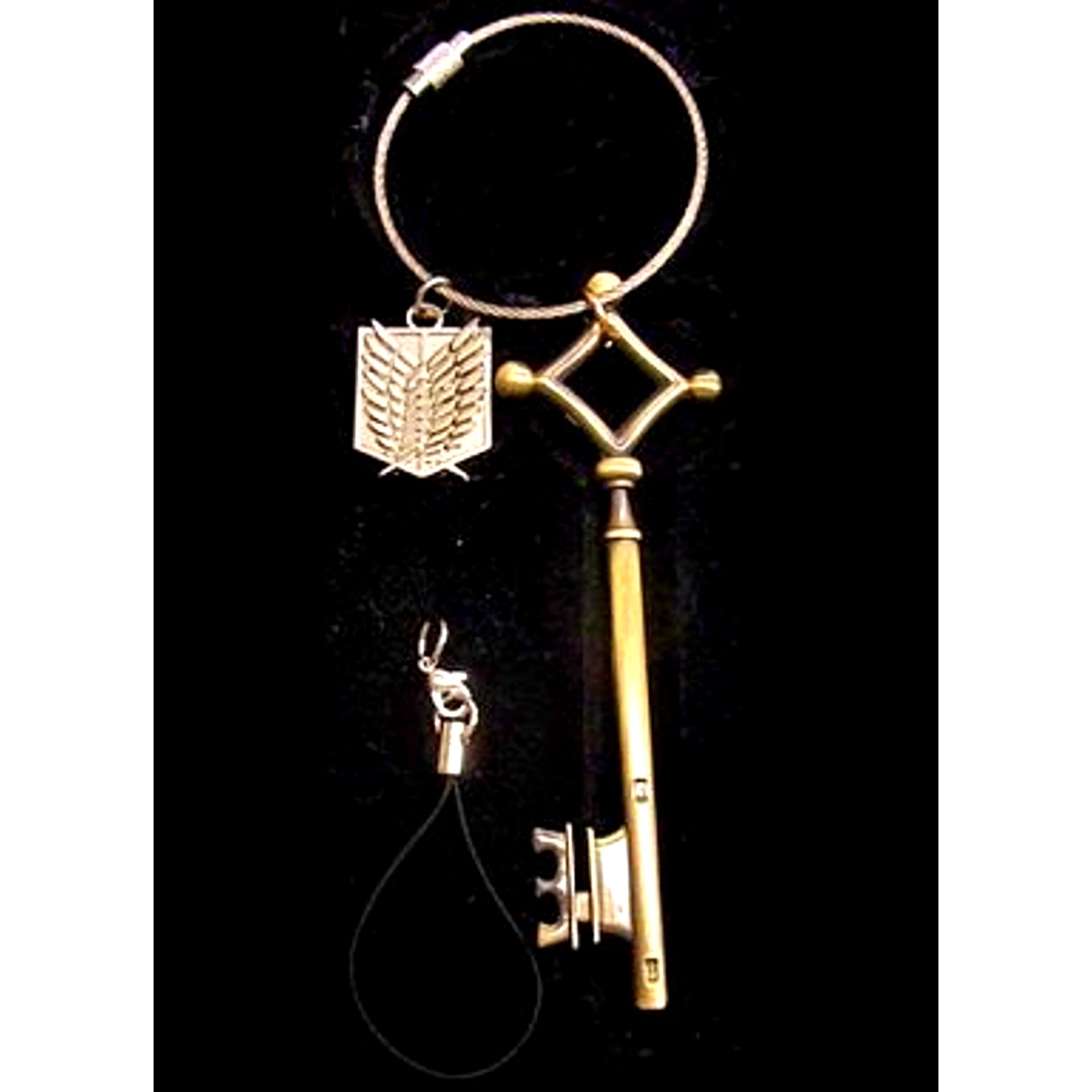 Eren Yeager Key Attack on Titan Metal Keyring [USED]