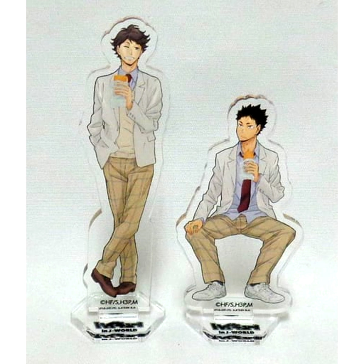 Haikyu!! Toru Oikawa Hajime Iwaizumi Set of 2 Acrylic Stand Set Rest Time in J-World Tokyo Limited Mini Attraction Beware of Sold Out! Sakanoshita Shoten Part-Time Job Experience 4 Star Prize Acrylic Stands [USED]