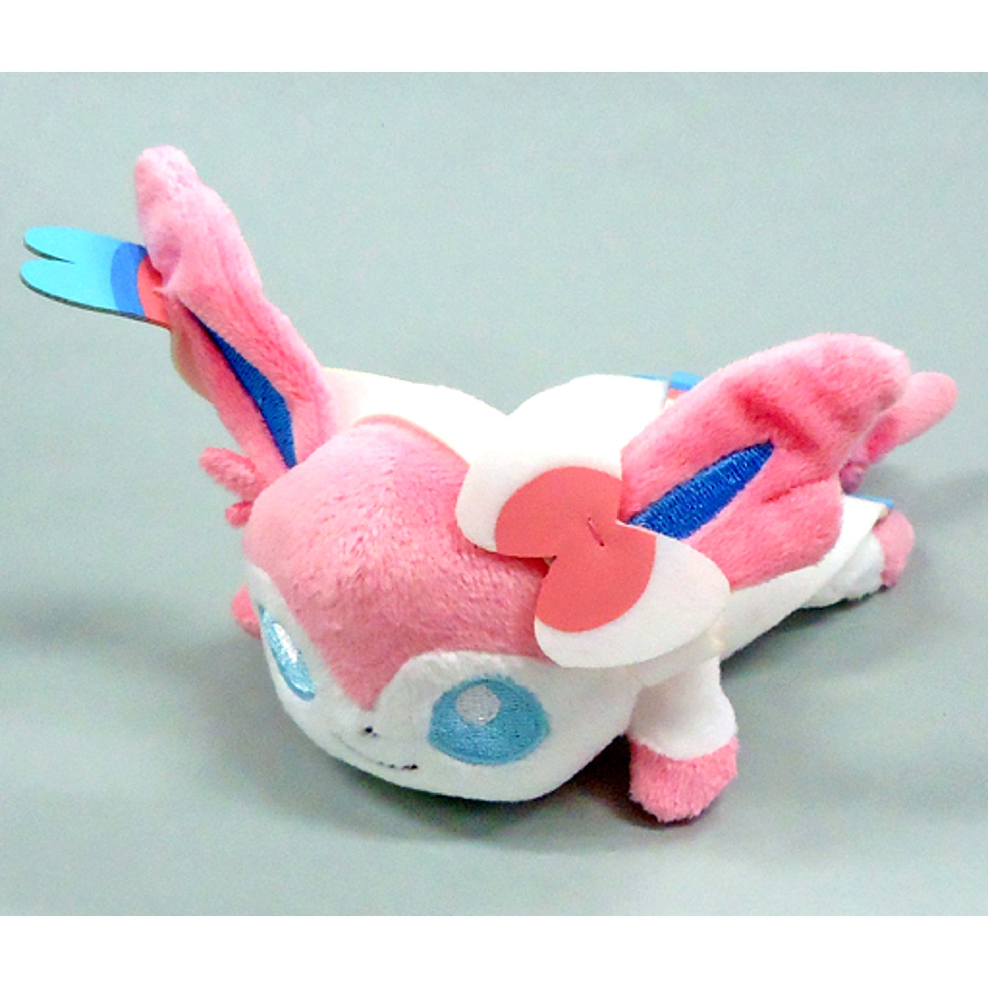 Sylveon Kuttari Plush Pokemon Pokemon Center Limited [USED]