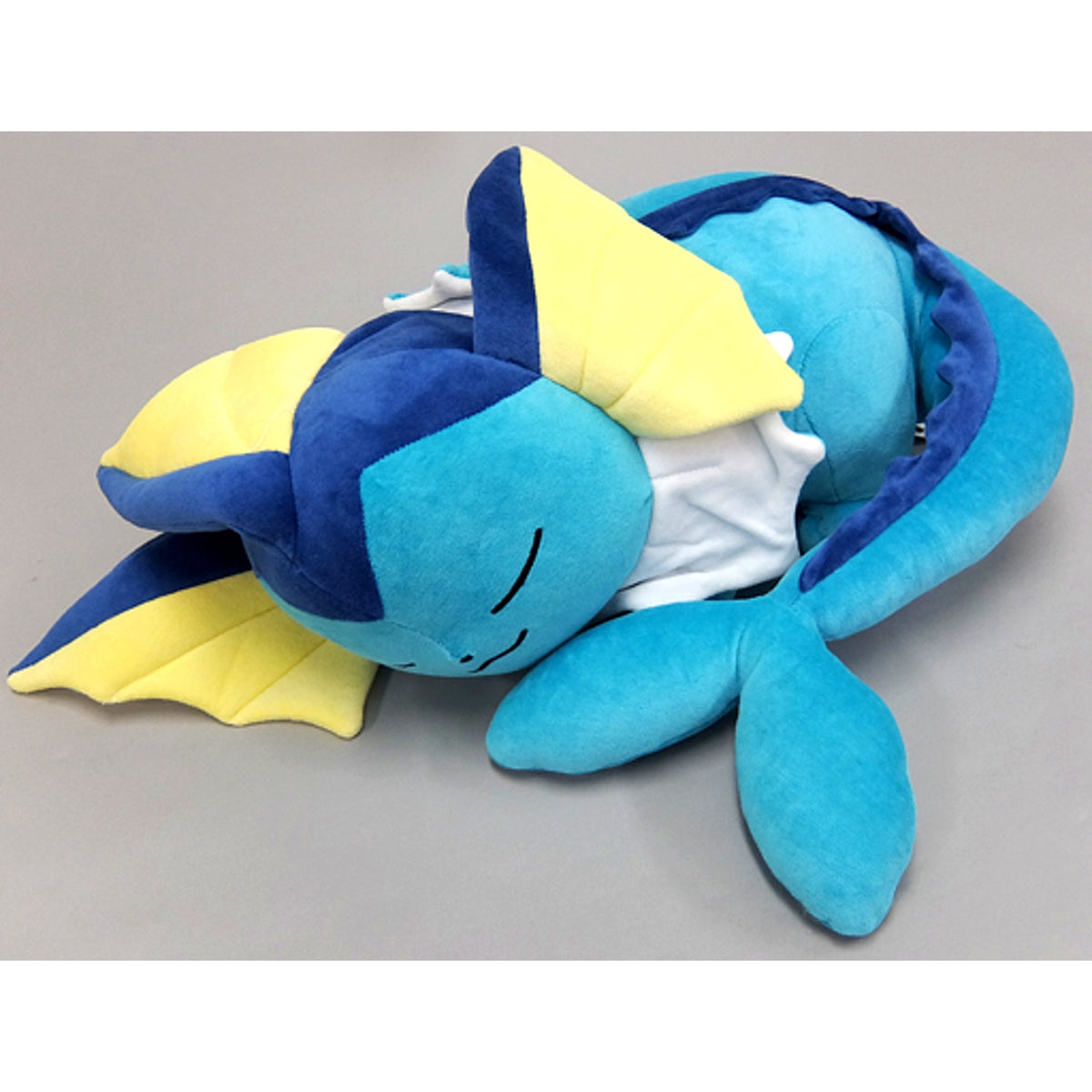 Sleeping Vaporeon Plush Eevee Collection 2017 Pokemon Pokemon Center Limited [USED]