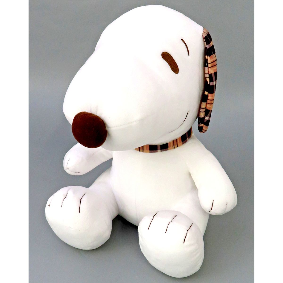 Snoopy and Olaf Peanuts L Size Plush Check Style [USED]