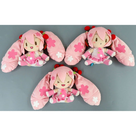 Set of 3 Hatsune Miku Sakura Miku Character Vocal Series 01: Hatsune Miku Fuwapuchi Mini Plush [USED]