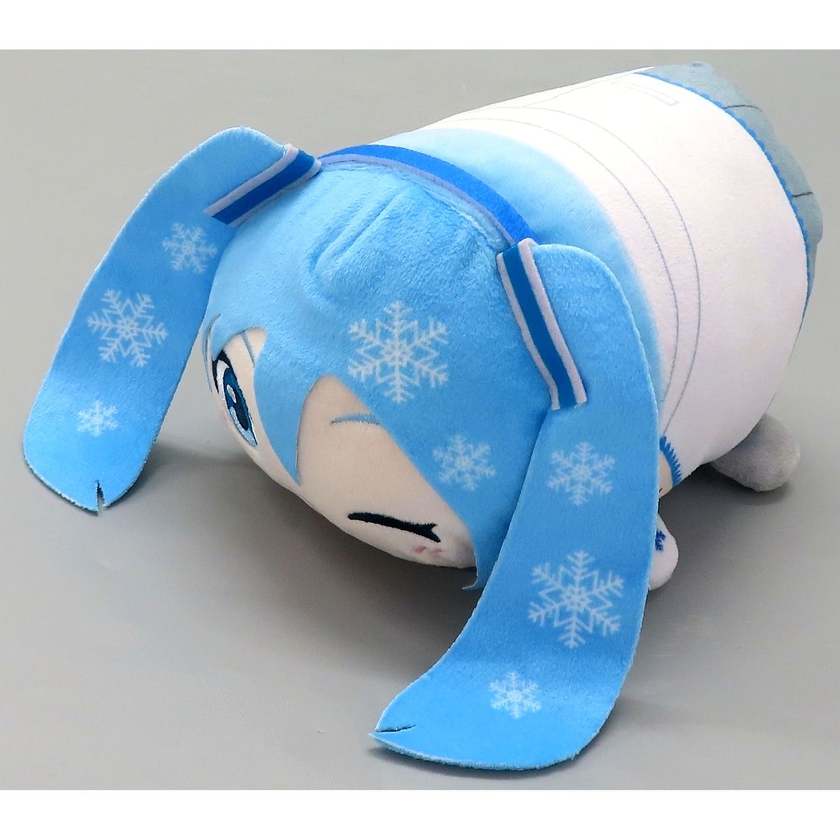 Hatsune Miku Character Vocal Series 01 Hatsune Miku Potekoro Mascot Snow Miku 2011 Wink Ver. M Size animate Limited Plush [USED]
