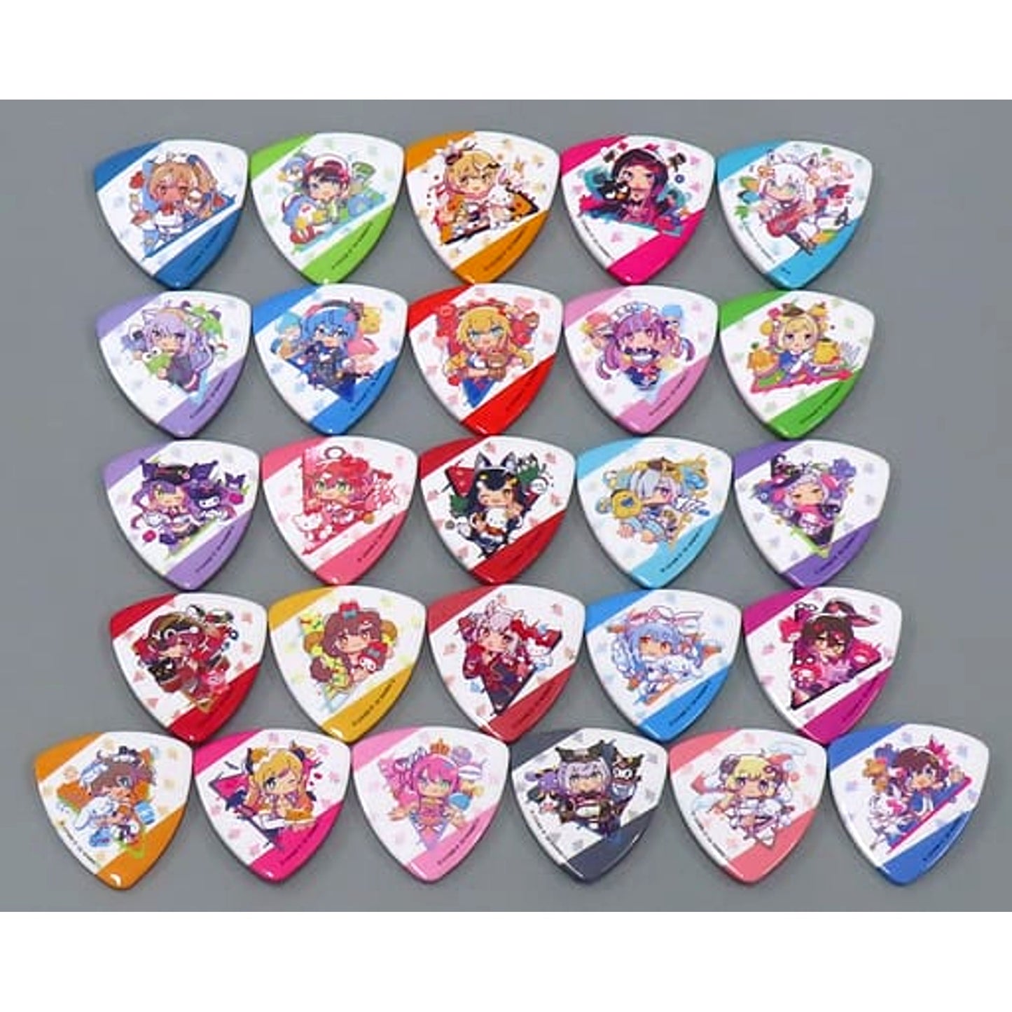 Virtual YouTuber hololive x Sanrio Characters Triangle Button Set of 26 [USED]