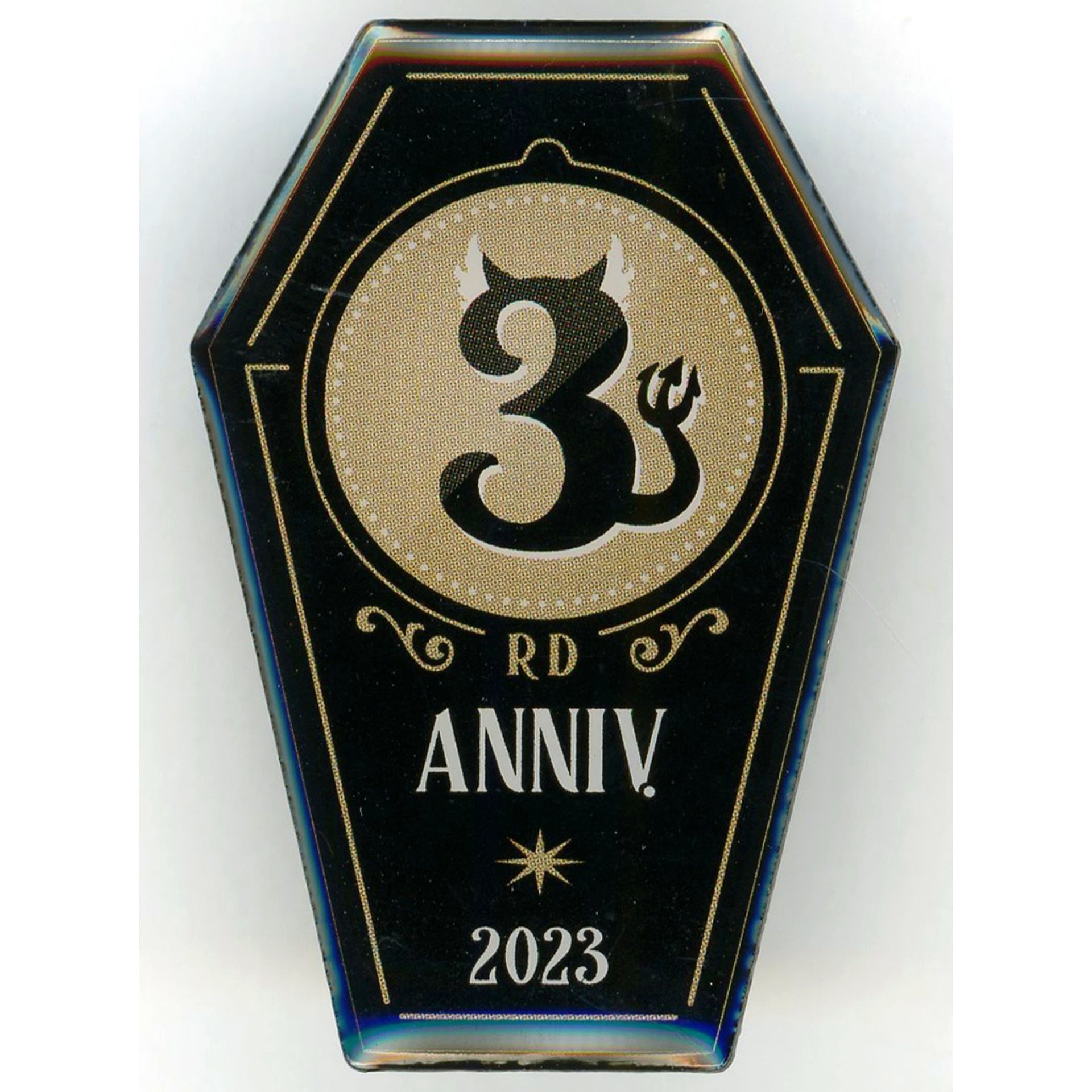 Logo Disney Twisted-Wonderland 3rd Anniversary Pin Badge Exhibition The World Born from Villains [USED]