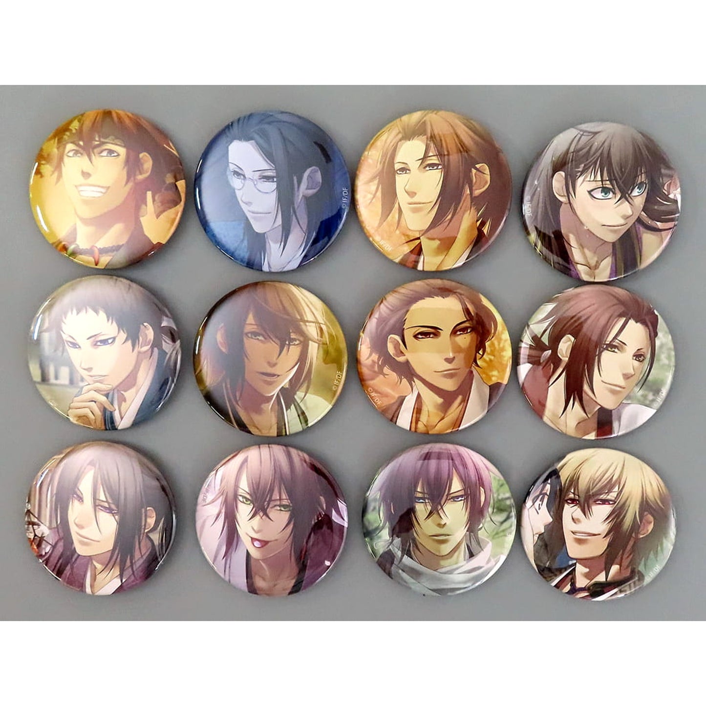 Hakuouki Shinkai: Yuugiroku Taishitachi no Daienkai Toshizo Hijikata & Others Omoide Can Badge Ebten Limited Bonus Included with the Nintendo Switch Game DX Pack & Button Set 12 Types Set Buttons [USED]