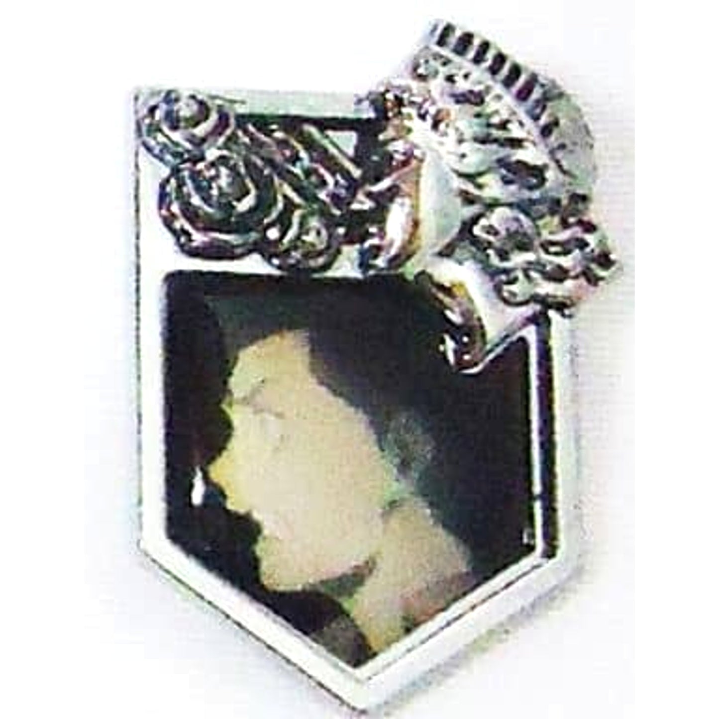 Connie Attack on Titan Pins Collection [USED]