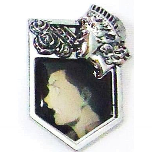 Connie Attack on Titan Pins Collection [USED]
