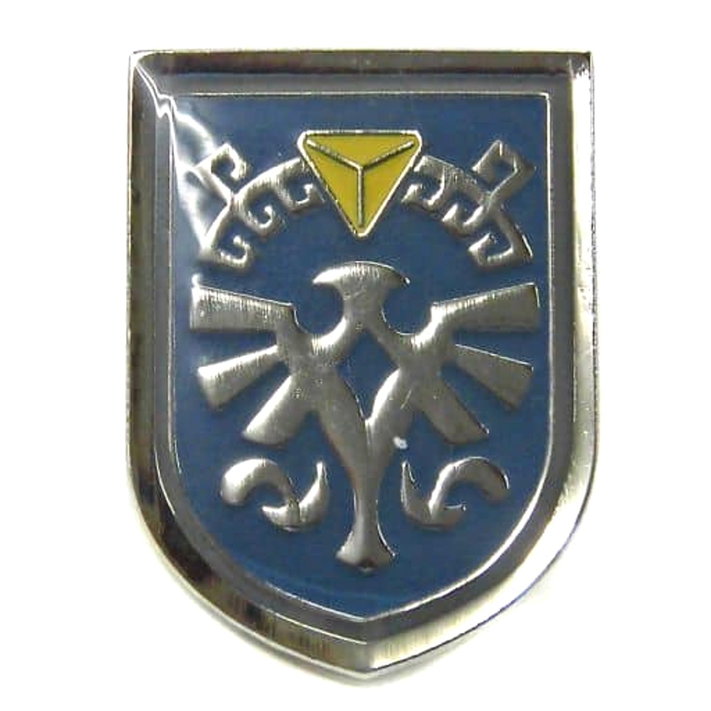 The Legend of Zelda Earth Whistle Shield Pin Badge Collection Buttons [USED]