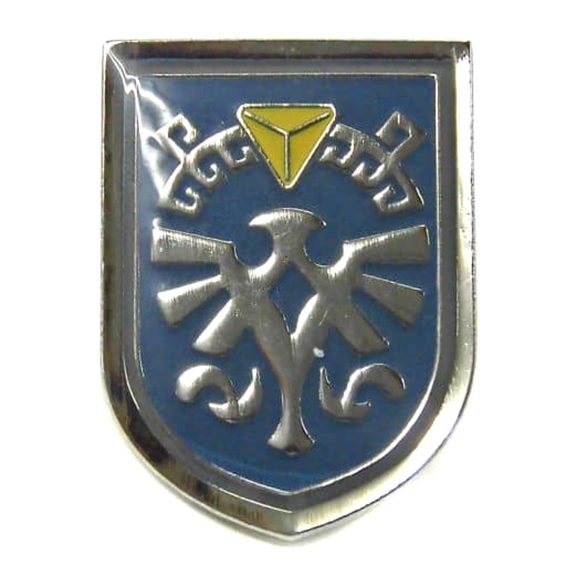 The Legend of Zelda Earth Whistle Shield Pin Badge Collection Buttons [USED]