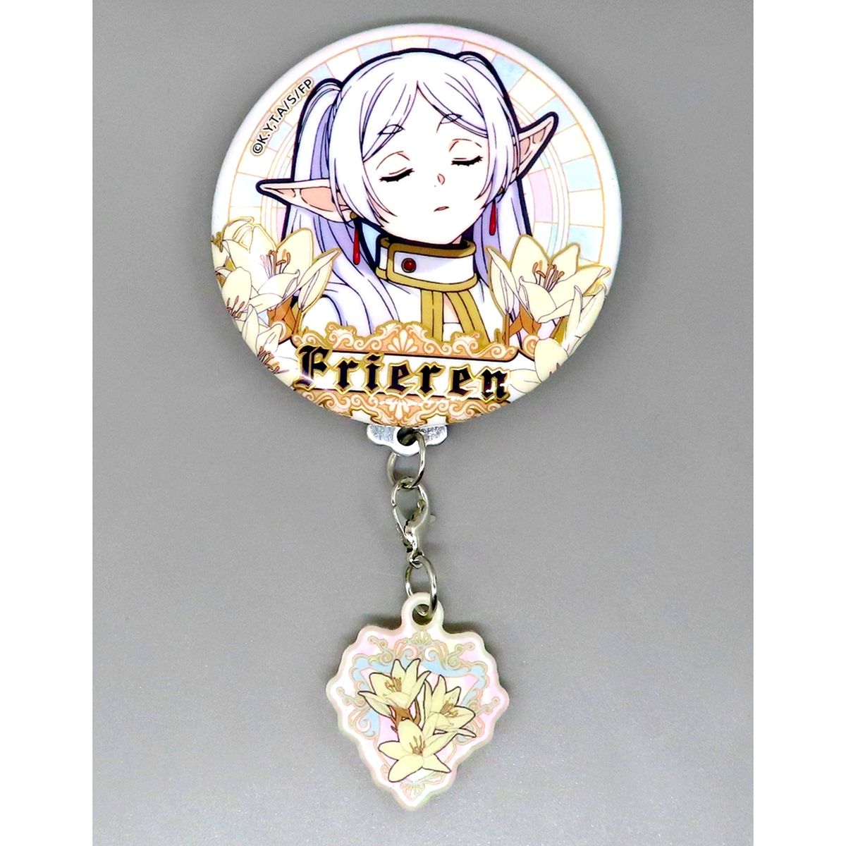 Frieren Eyes Closed Frieren: Beyond Journey's End Button with Charm China Limited [USED]