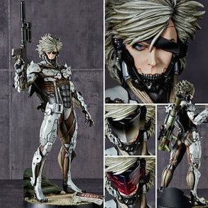 Raiden White Armor Ver. Metal Gear Solid V: Ground Zeroes Jamais Vu Misson 1/6 Statue Male Figure [USED]