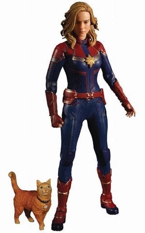 Captain Marvel Captain Marvel Male Figure [USED]