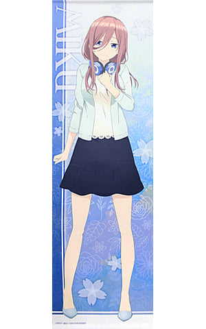 Nakano Miku Big Tapestry The Quintessential Quintuplets Tapestry [USED]