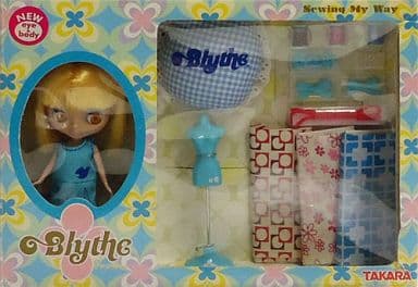 Sewing My Way Blue Petite Blythe Doll [USED]
